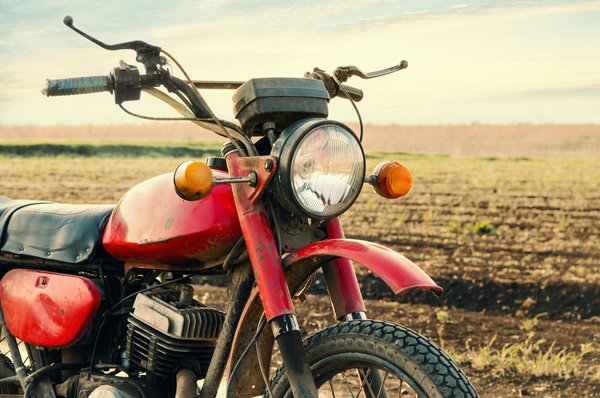 Découvrez le kit déco moto personnalisé qui vous ressemble